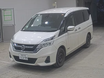 Nissan SERENA  с аукциона в Японии