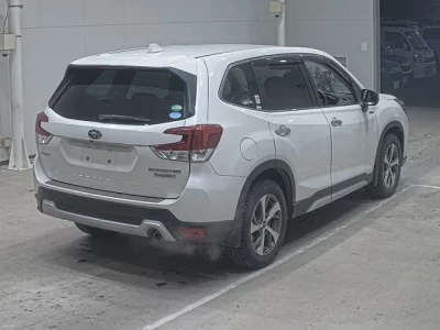 Subaru FORESTER  с аукциона в Японии