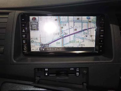 Toyota ISIS  с аукциона в Японии