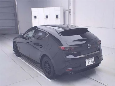 Mazda MAZDA3  с аукциона в Японии