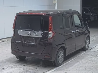 Toyota ROOMY  с аукциона в Японии