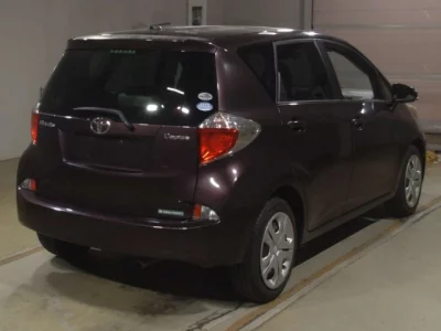 Toyota RACTIS  с аукциона в Японии