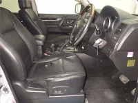 Mitsubishi PAJERO лот № 8567 оценка 4  с аукциона в Японии 4