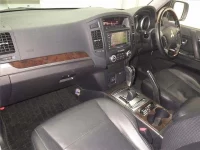 Mitsubishi PAJERO лот № 8567 оценка 4  с аукциона в Японии 3