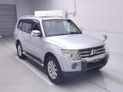 Mitsubishi PAJERO  с аукциона в Японии