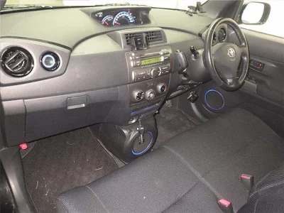 Toyota BB  с аукциона в Японии