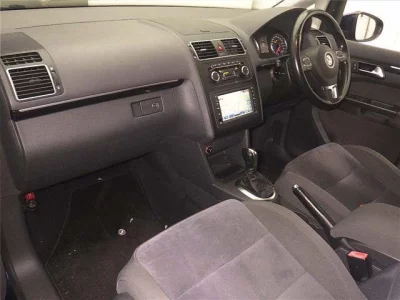 Volkswagen GOLF TOURAN  с аукциона в Японии