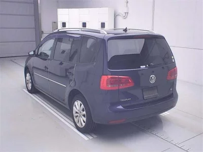 Volkswagen GOLF TOURAN  с аукциона в Японии