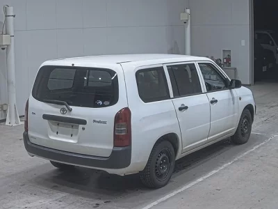 Toyota PROBOX  с аукциона в Японии