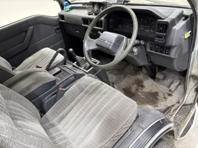 Mitsubishi DELICA WAGON