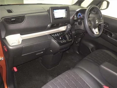 Mitsubishi DELICA MINI  с аукциона в Японии