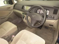 Toyota ISIS лот № 30158 оценка R  с аукциона в Японии 2