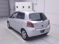 Toyota VITZ лот № 70241 оценка 3  с аукциона в Японии 1
