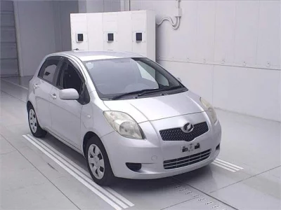 Toyota VITZ  с аукциона в Японии