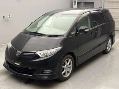 Toyota ESTIMA  с аукциона в Японии