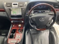 Lexus LS лот № 20427 оценка 3.5  с аукциона в Японии 3