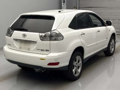 Toyota HARRIER  с аукциона в Японии