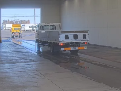 Isuzu FORWARD  с аукциона в Японии