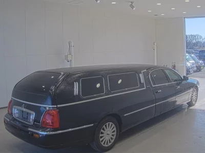 Ford LINCOLN TOWNCAR