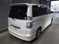 Toyota VOXY лот № 1009 оценка   с аукциона в Японии 1