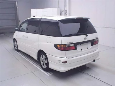 Toyota ESTIMA  с аукциона в Японии