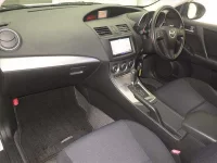 Mazda AXELA лот № 70300 оценка 3.5  с аукциона в Японии 3