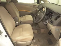 Toyota ISIS лот № 70304 оценка 3.5  с аукциона в Японии 4