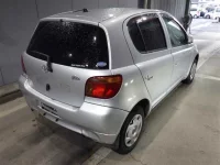 Toyota VITZ лот № 1018 оценка   с аукциона в Японии 1