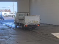 Toyota DYNA лот № 2527 оценка 3  с аукциона в Японии 1