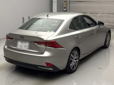 Lexus IS  с аукциона в Японии