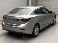 Mazda AXELA лот № 4349 оценка R  с аукциона в Японии 1