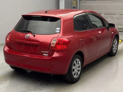 Toyota AURIS  с аукциона в Японии