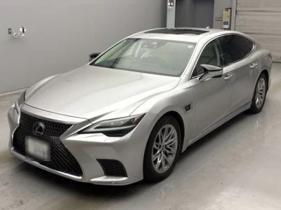 Lexus LS  с аукциона в Японии
