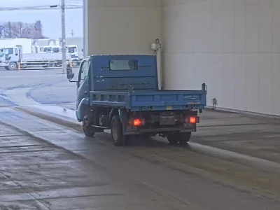 Toyota DYNA  с аукциона в Японии