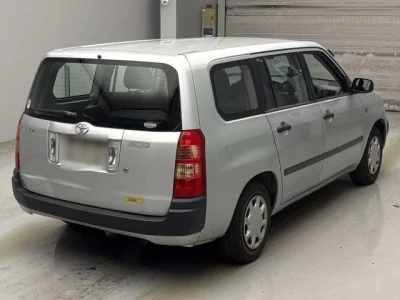 Toyota SUCCEED  с аукциона в Японии