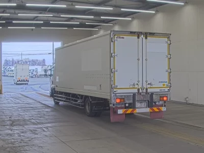 Isuzu FORWARD  с аукциона в Японии