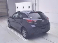 Mazda DEMIO лот № 70373 оценка R  с аукциона в Японии 1