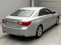 Toyota MARK X лот № 4390 оценка R  с аукциона в Японии 1