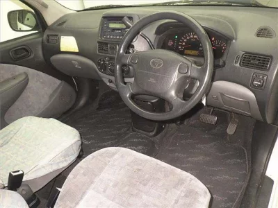 Toyota RAUM  с аукциона в Японии