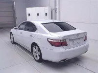 Lexus LS лот № 70387 оценка 3.5  с аукциона в Японии 1