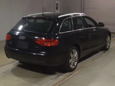 Audi A4  с аукциона в Японии