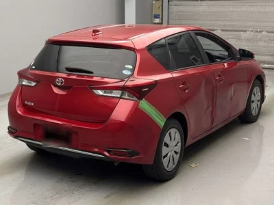 Toyota AURIS  с аукциона в Японии