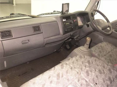 Mazda TITAN  с аукциона в Японии