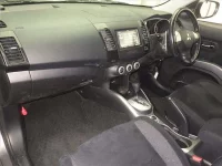 Mitsubishi OUTLANDER лот № 70430 оценка R  с аукциона в Японии 3