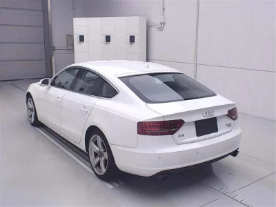Audi A5  с аукциона в Японии