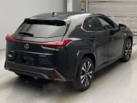 Lexus UX лот № 10068 оценка 4  с аукциона в Японии 1