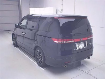 Honda ELYSION  с аукциона в Японии