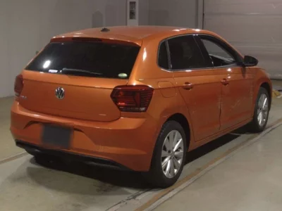 Volkswagen POLO  с аукциона в Японии
