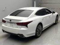 Lexus LS лот № 10070 оценка 4.5  с аукциона в Японии 1