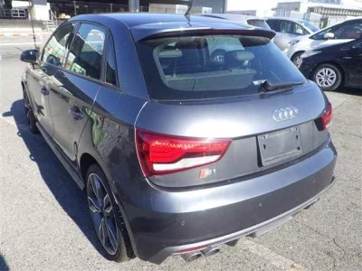 Audi S1